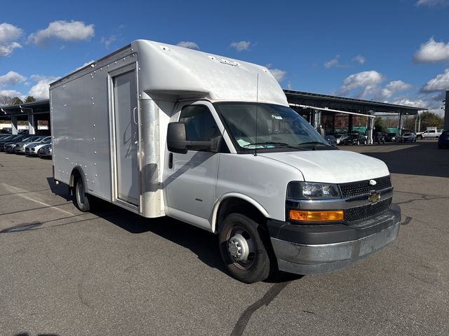 2022 Chevrolet Express Base