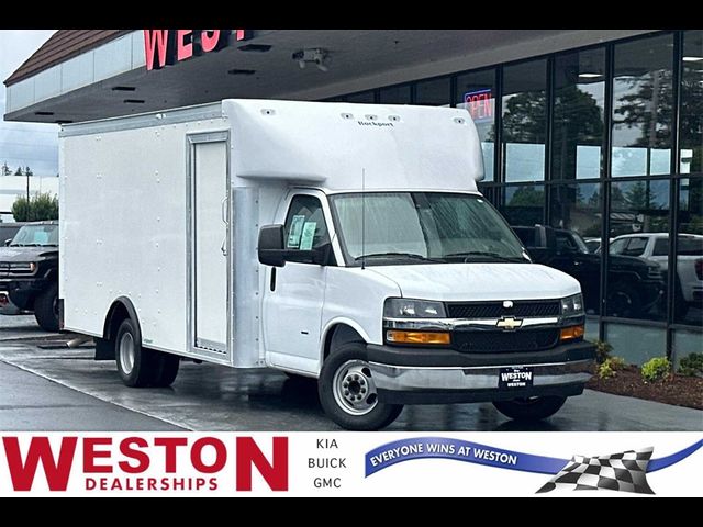 2022 Chevrolet Express Base