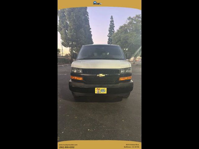 2022 Chevrolet Express Base