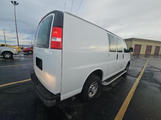 2022 Chevrolet Express Base