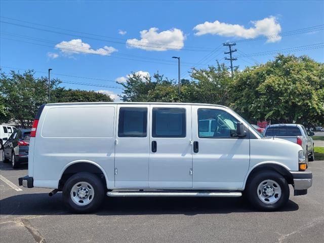 2022 Chevrolet Express Base