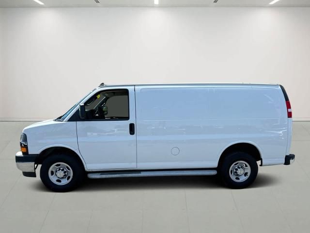 2022 Chevrolet Express Base