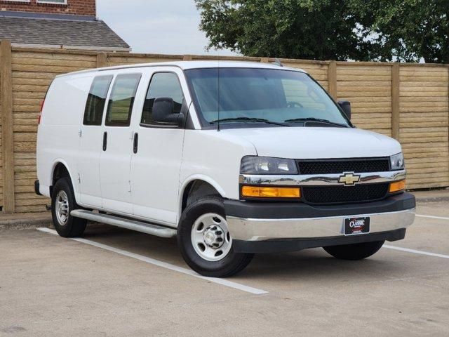 2022 Chevrolet Express Base