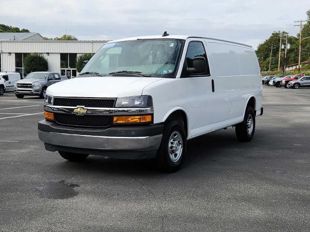 2022 Chevrolet Express Base