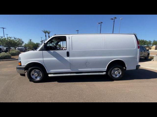 2022 Chevrolet Express Base