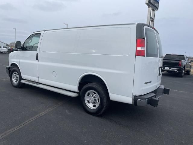 2022 Chevrolet Express Base