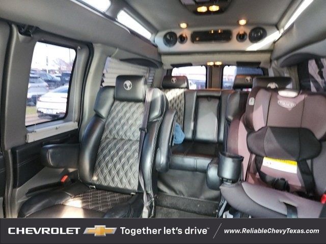 2022 Chevrolet Express Base