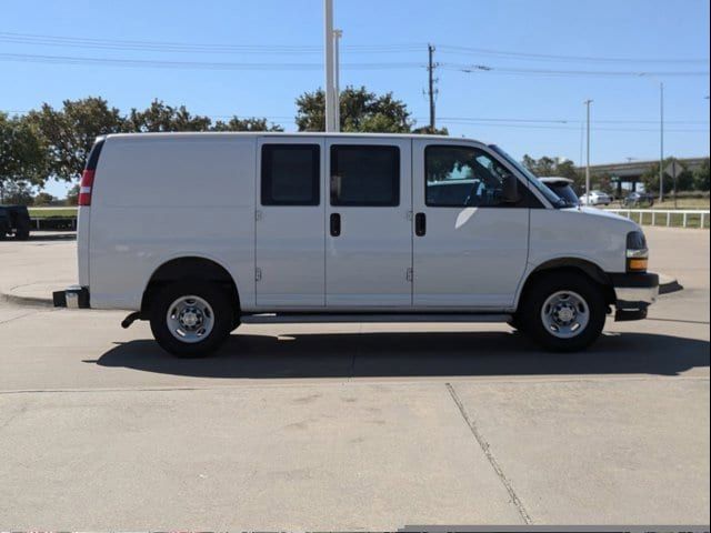 2022 Chevrolet Express Base