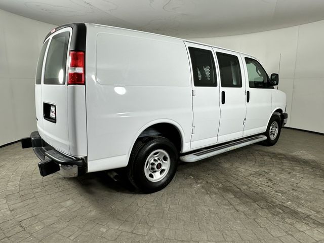 2022 Chevrolet Express Base