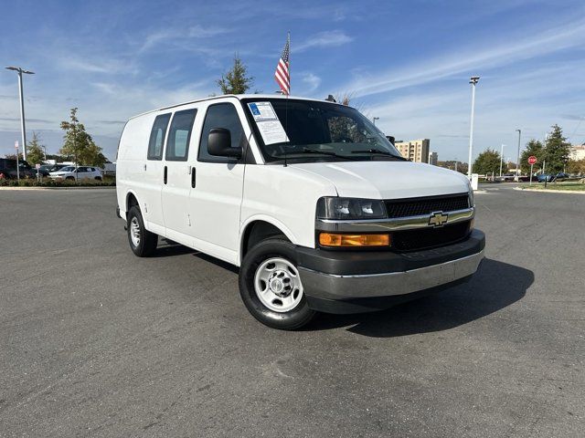 2022 Chevrolet Express Base