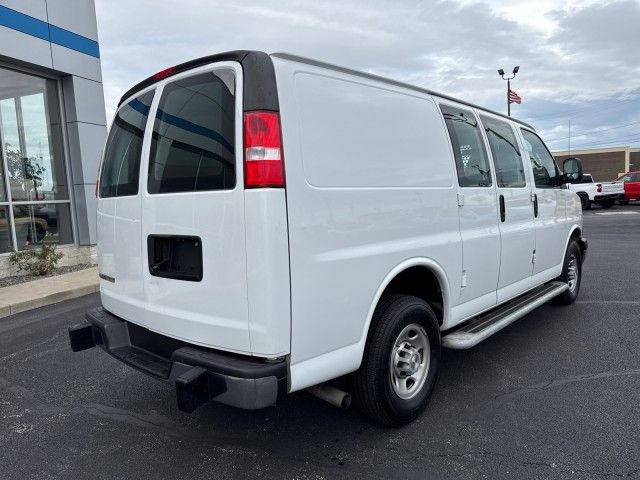 2022 Chevrolet Express Base