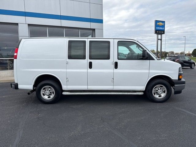 2022 Chevrolet Express Base