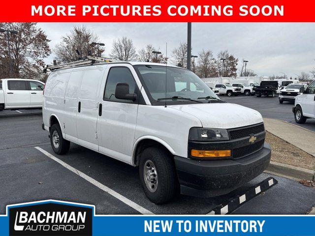 2022 Chevrolet Express Base