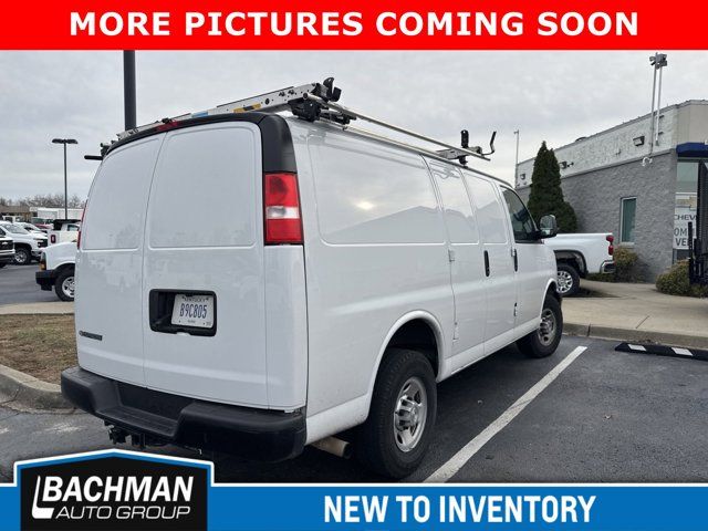 2022 Chevrolet Express Base