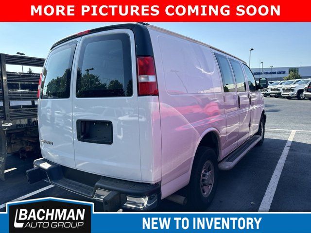 2022 Chevrolet Express Base