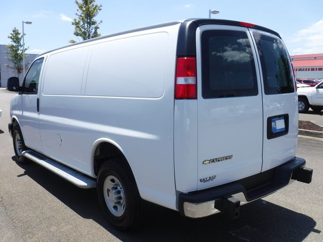 2022 Chevrolet Express Base