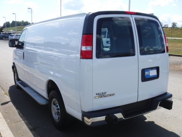 2022 Chevrolet Express Base