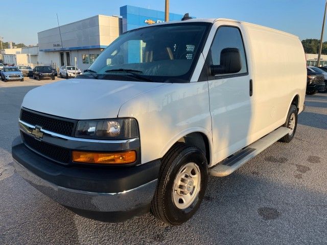 2022 Chevrolet Express Base