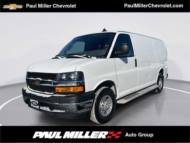 2022 Chevrolet Express Base