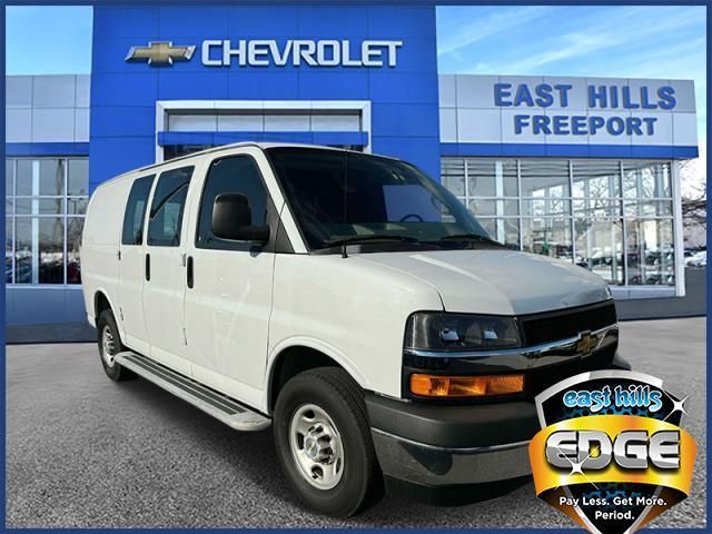 2022 Chevrolet Express Base