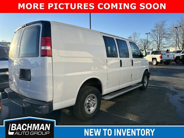 2022 Chevrolet Express Base