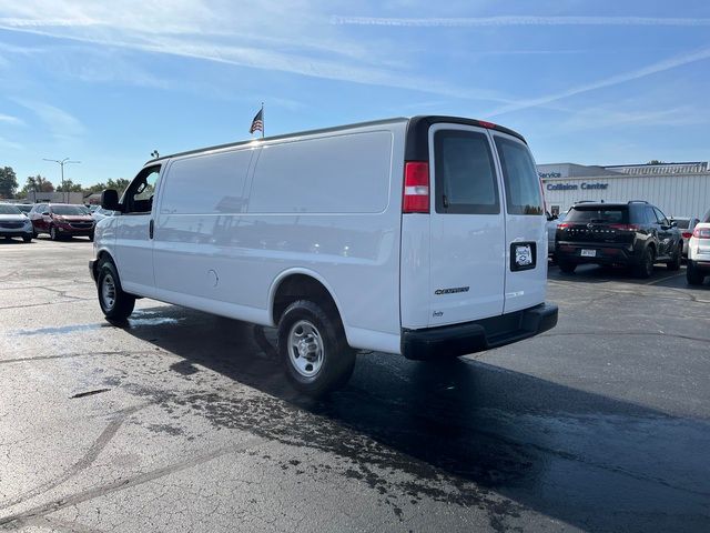 2022 Chevrolet Express Base