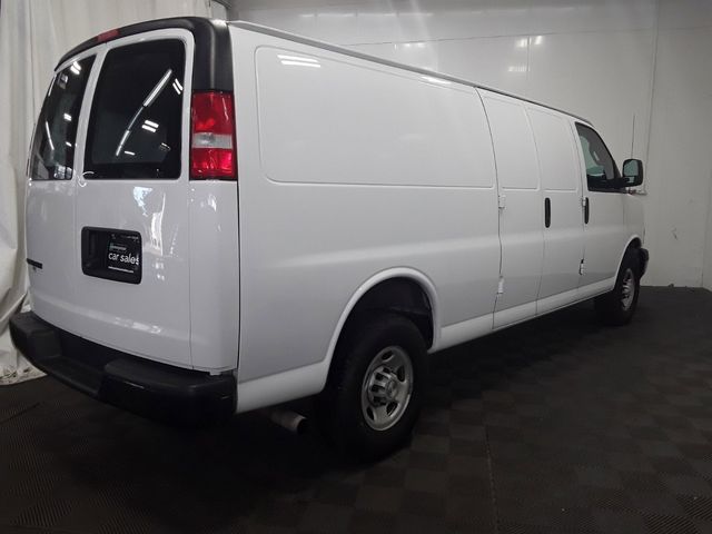 2022 Chevrolet Express Base