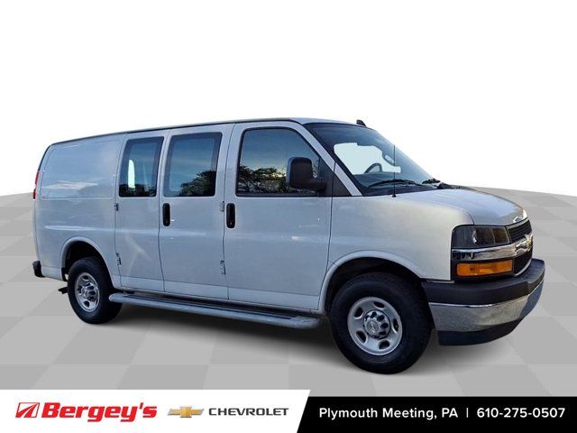 2022 Chevrolet Express Base