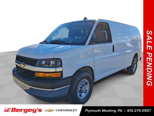 2022 Chevrolet Express Base