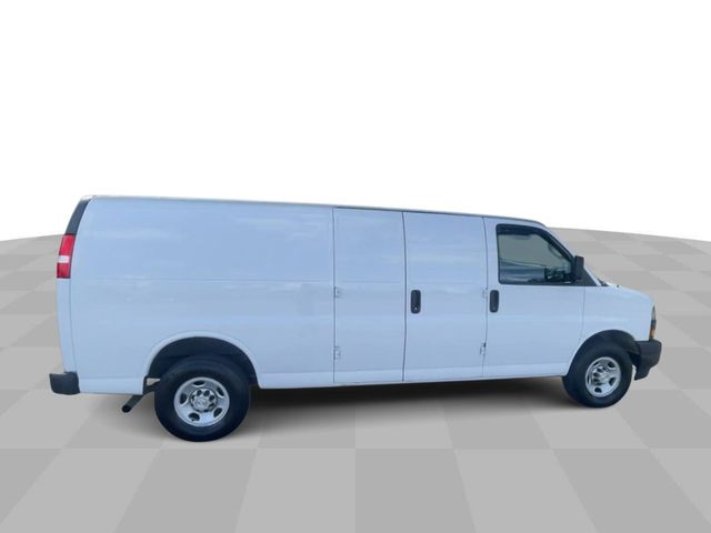 2022 Chevrolet Express Base