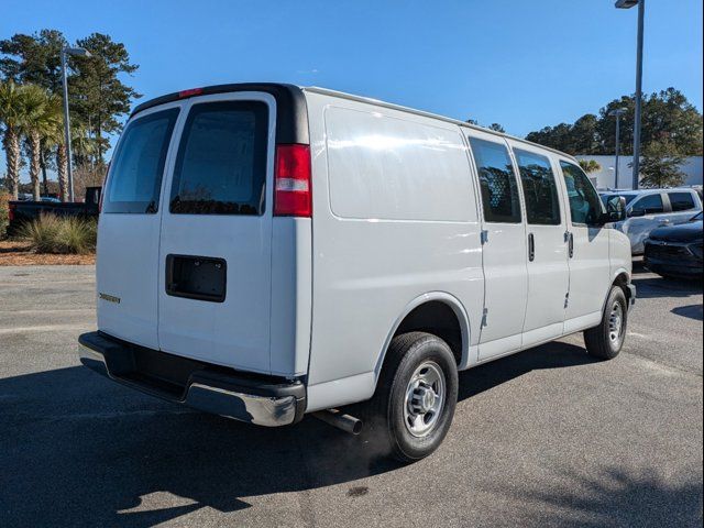 2022 Chevrolet Express Base