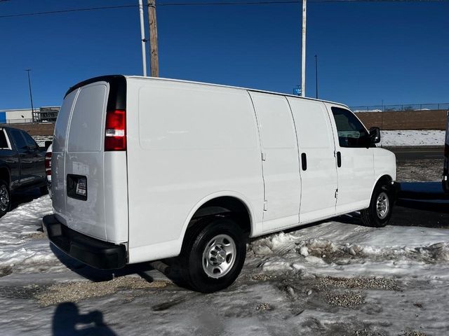 2022 Chevrolet Express Base