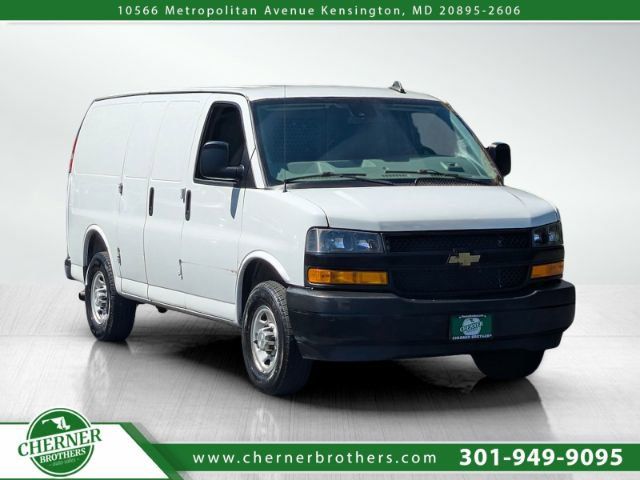 2022 Chevrolet Express Base