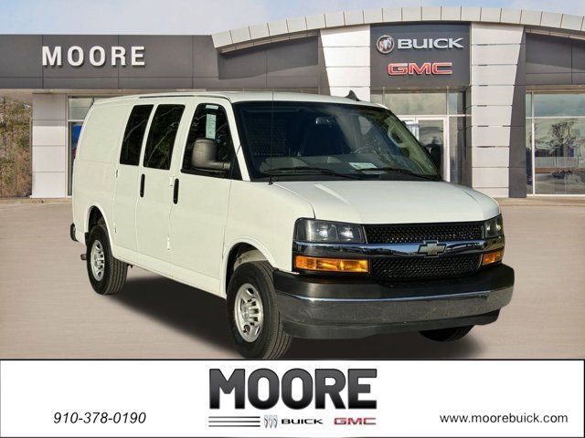 2022 Chevrolet Express Base