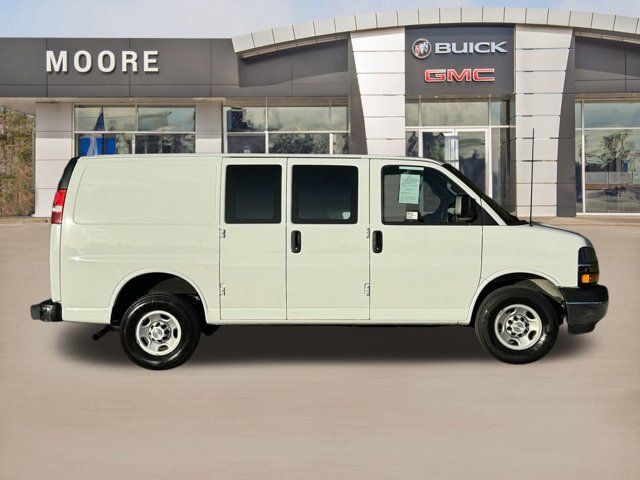 2022 Chevrolet Express Base