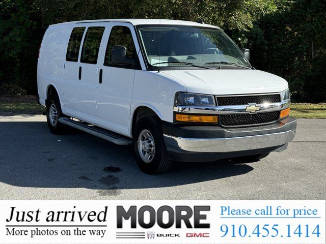 2022 Chevrolet Express Base