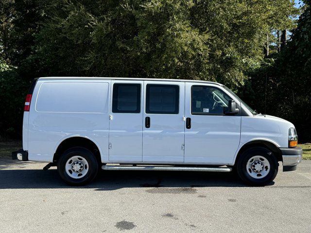 2022 Chevrolet Express Base