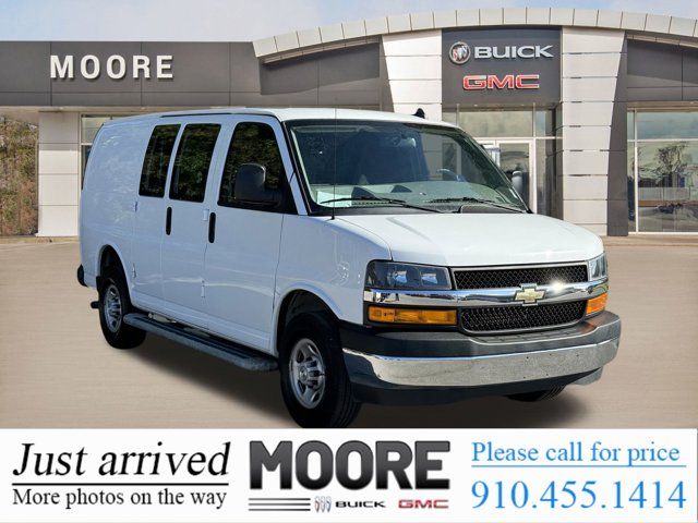 2022 Chevrolet Express Base