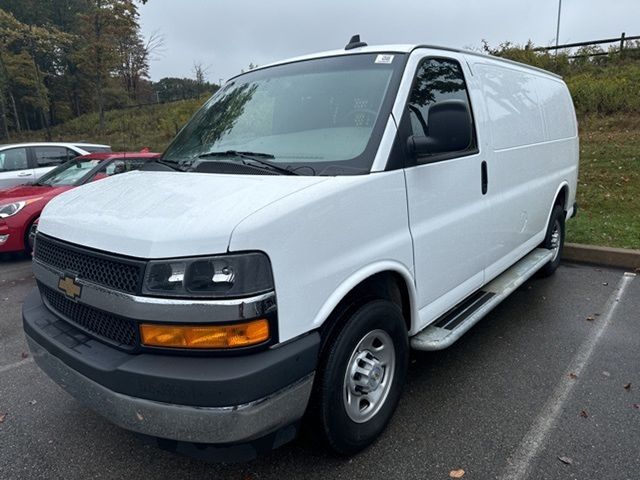 2022 Chevrolet Express Base