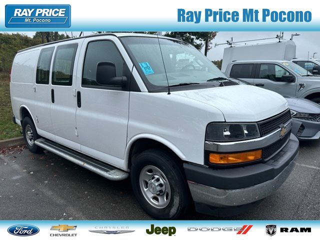 2022 Chevrolet Express Base