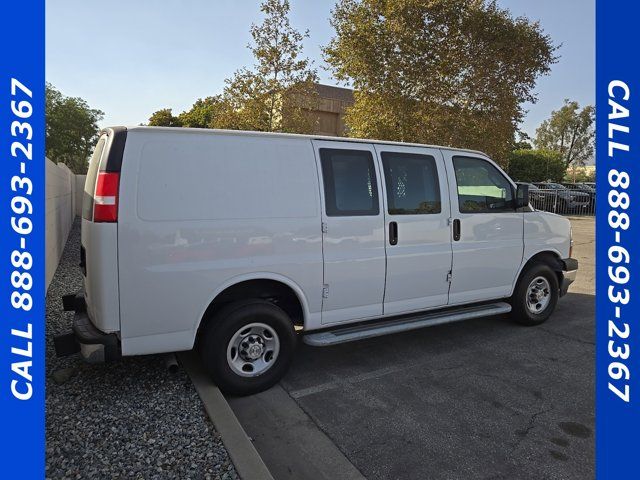 2022 Chevrolet Express Base