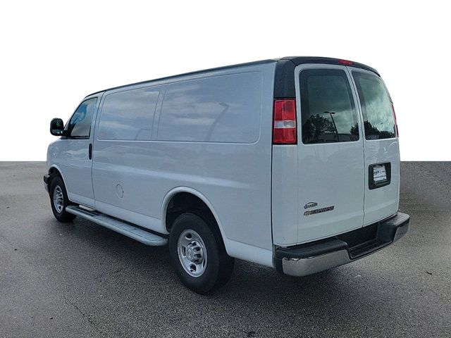 2022 Chevrolet Express Base