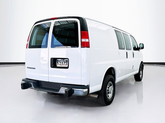 2022 Chevrolet Express Base