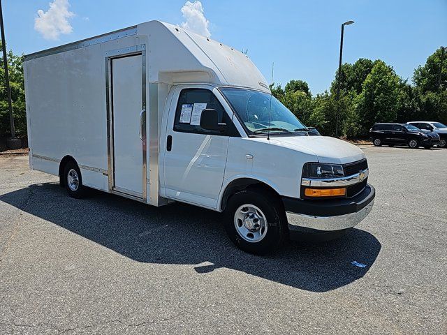 2022 Chevrolet Express Base