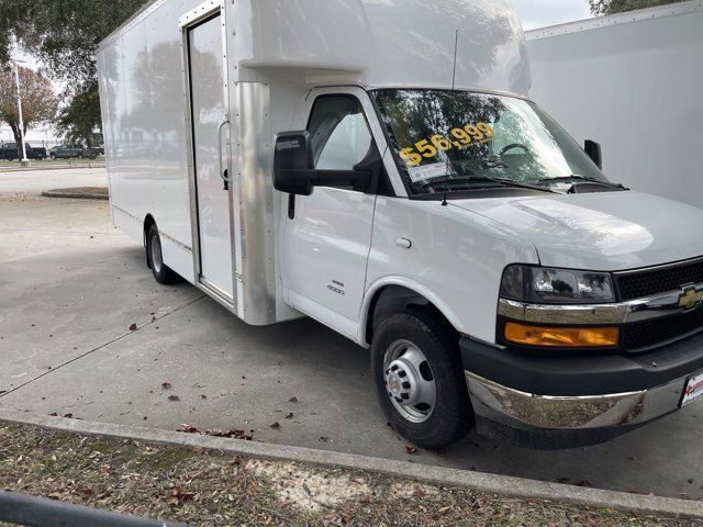 2022 Chevrolet Express Base