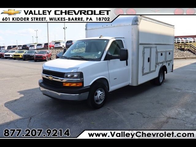 2022 Chevrolet Express Base