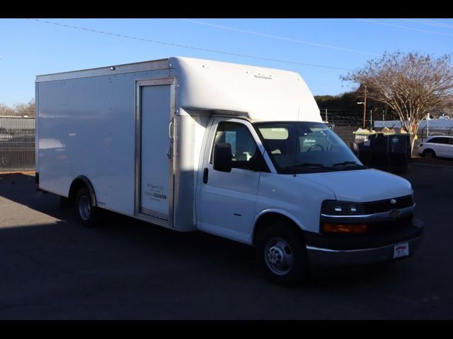 2022 Chevrolet Express Base