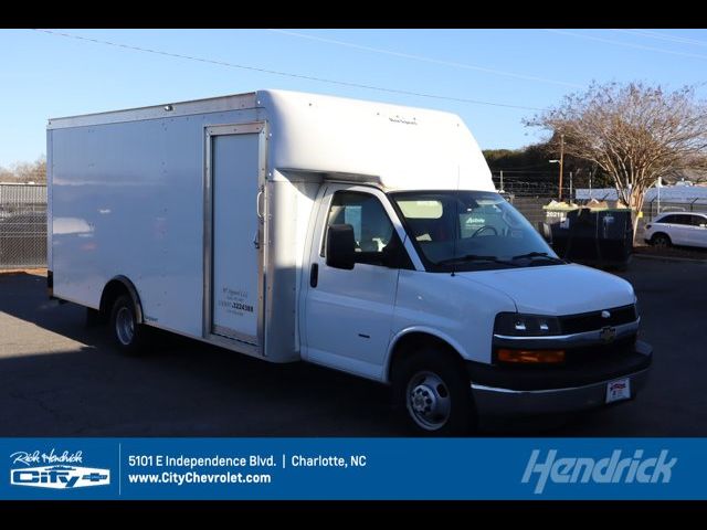 2022 Chevrolet Express Base