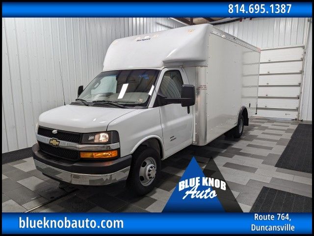 2022 Chevrolet Express Base