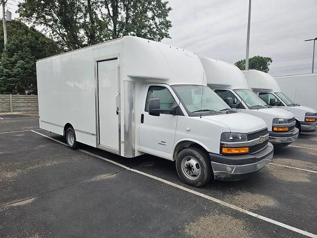 2022 Chevrolet Express Base